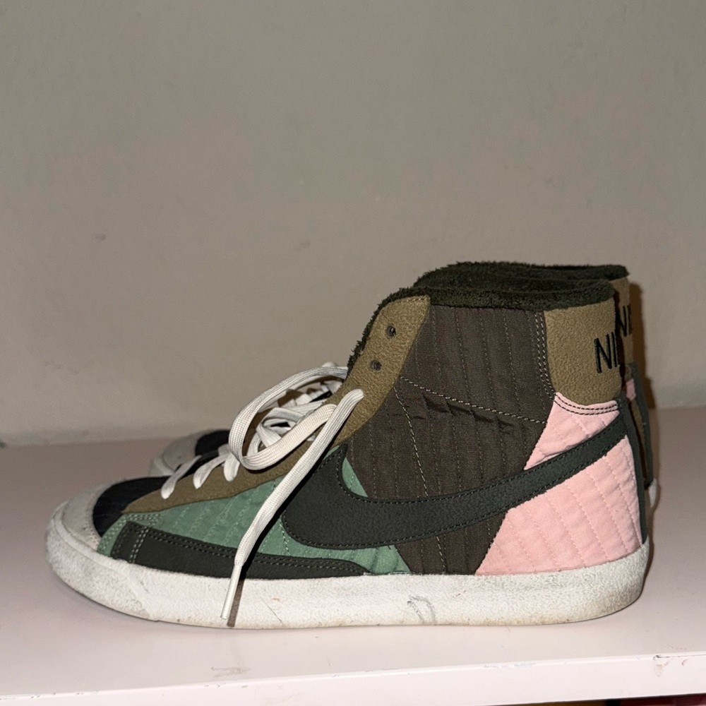 Nike High-Top Sneakers - Olive, Pink, Black